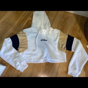 Women’s Hollister hoodie crop top